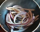 Foto del paso 6 de la receta: Hamburguesa Japonesa con cebolla caramelizada