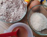 Foto langkah ke 1 dari resep Bolu potong coklat kukus.