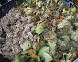 Foto del paso 3 de la receta: Salteado de vegetales con atún🥒🧄🧅🫑🥗