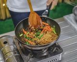 รูปขั้นตอนการทำที่ 20 ของ ผัดมาม่าปลากระป๋อง ประหยัดงบ อิ่มอร่อย อยู่ท้องสุดๆ