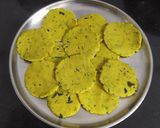 A picture of step 6 of Green peas & Maize flour vada.