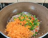 A picture of step 3 of POMEGRANATE FRIED RICE (with brown rice).