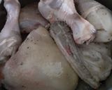 Foto del paso 1 de la receta: Pollo a la cerveza en cacerola
