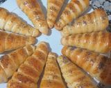 صورة لخطوة 3 من وصفة كورني بصلصة الفرماج الاحمر ❣😋