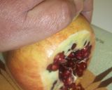 Foto del paso 4 de la receta: Como pelar o desgranar una granada