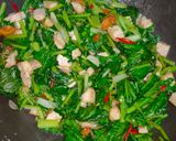 Foto langkah ke 1 dari resep Tumis sawi ijo tahu pedas.