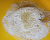 Foto del paso 1 de la receta: Galletitas sin gluten con sésamo