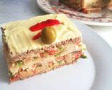 Foto del paso 6 de la receta: Pastel Vegetal de Ensaladilla con Gusto y Sabor