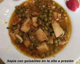 Foto del paso 10 de la receta: Sepia con guisantes en la olla a presión