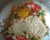 A picture of step 3 of Coconut chicken Gravy.