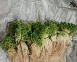 A picture of step 1 of Samudra methi ki sabji.
