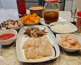 Foto del paso 1 de la receta: Chipirones guisados con calabaza, setas y gambas