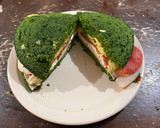 Foto del paso 4 de la receta: Sándwich en pan de espinacas