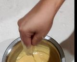 A picture of step 4 of Egg pakodas.