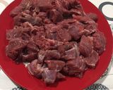Foto del paso 1 de la receta: Ternera en salsa con guisantes