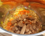 Foto del paso 3 de la receta: Crema de calabaza, setas y queso crema