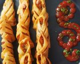A picture of step 7 of Striped Samose (Samose with Potato and peanuts filling).