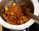 A picture of step 4 of Carrot with potato 🥕🥕🥔🥔.