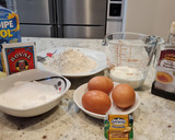 Foto del paso 1 de la receta: Bizcocho de leche con cobertura de chocolate
