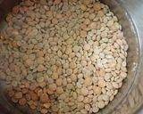 A picture of step 1 of Masoor bhat (rice) for short break recipe.