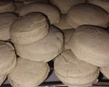 Foto del paso 1 de la receta: Delantalcookpad2026 Alfajores de Maizena!!