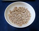 Foto del passaggio 3 della ricetta Ceci croccanti al rosmarino