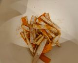 Une image de l'étape 2 de Frites de surimi 😋.