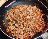 Hình bước làm 2 của món Cơm Chiên Trứng Thịt 🍛 🍳
