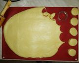 Sajtos és tökmagos pogácsa recept fázis 4 fotója