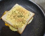 Foto langkah ke 7 dari resep Savory Egg Toast.
