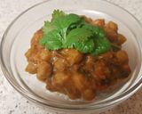 A picture of step 7 of Chickpea Spinach & potato curry 😀.