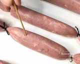 Foto langkah ke 4 dari resep Homemade Chicken Bratwurst.