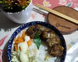 Foto langkah ke 4 dari resep Rice Bowl - Meat Ball Oregano.