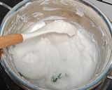 Foto langkah ke 3 dari resep Bubur Sumsum Lembut (Takaran Sendok).