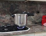 Foto del paso 3 de la receta: Caldo de puchero olla express