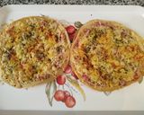 Foto del paso 7 de la receta: Pizzas crujientes de Obleas de arroz de atún con bacón y queso a tu gusto