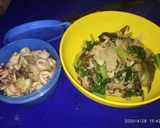 Foto langkah ke 3 dari resep Oseng tongkol bakso cesim.