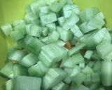 Une image de l'étape 1 de Salade estivale peu calorique et légère pour vos dîners.