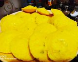 A picture of step 3 of Yellow Idli with Tangy Sambhar.