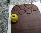 Foto del paso 3 de la receta: Galletitas de chocolate con sorpresa!