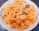 A picture of step 2 of Salmon Rice Porridge.