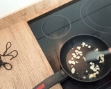 Foto del paso 3 de la receta: Crema de coliflor al curry #apta para veganos
