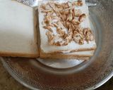 A picture of step 2 of Pizza chicken sandwich.