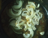 Foto del paso 3 de la receta: Pechugas al cheddar con ensalada de lechuga y tomate
