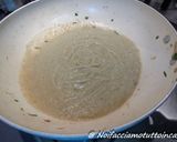 Foto del passaggio 4 della ricetta Tagliatelle di Riso Venere con melanzane, stracciatella e speck