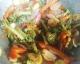 A picture of step 3 of Chilli fried Vegetables.
