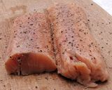 Serpenyőben sült lazac recept salátával recept fázis 2 fotója