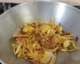 A picture of step 4 of Garlic Karela.