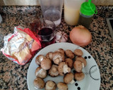 Foto del paso 1 de la receta: Filetes rusos en salsa española