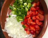 Foto del paso 2 de la receta: Patatas guisadas con costilla adobada